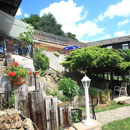 Pension Weinberg Mit Landhaus Nizza Gleisweiler Exterior foto