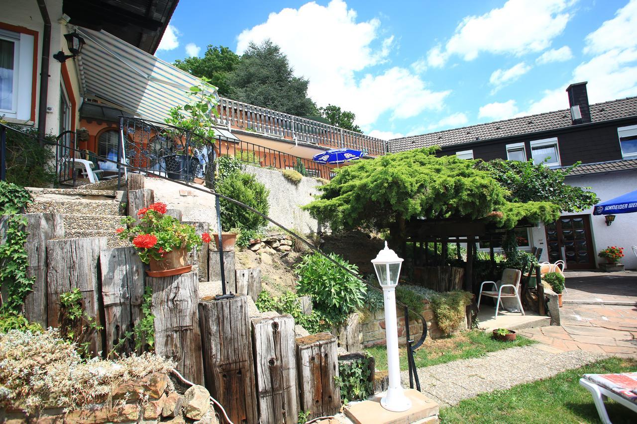 Pension Weinberg Mit Landhaus Nizza Gleisweiler Exterior foto