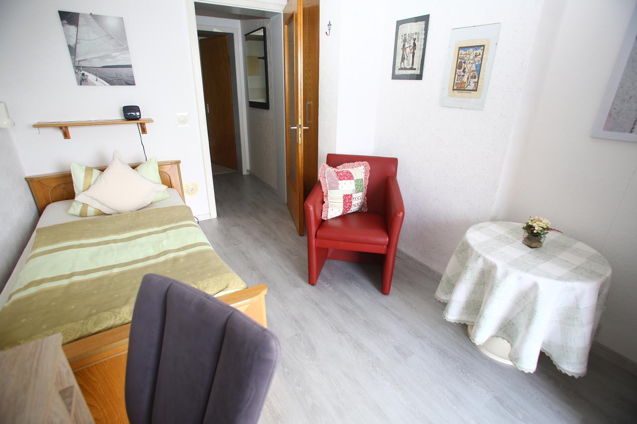 Pension Weinberg Mit Landhaus Nizza Gleisweiler Exterior foto
